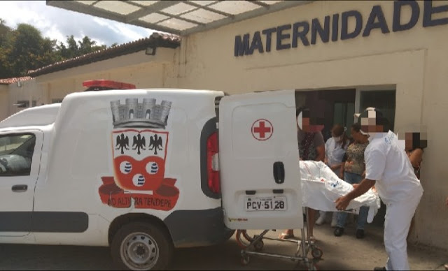 SAÚDE – Ambulância Municipal de Garanhuns salva paciente que estava à espera da ambulância no HRDM