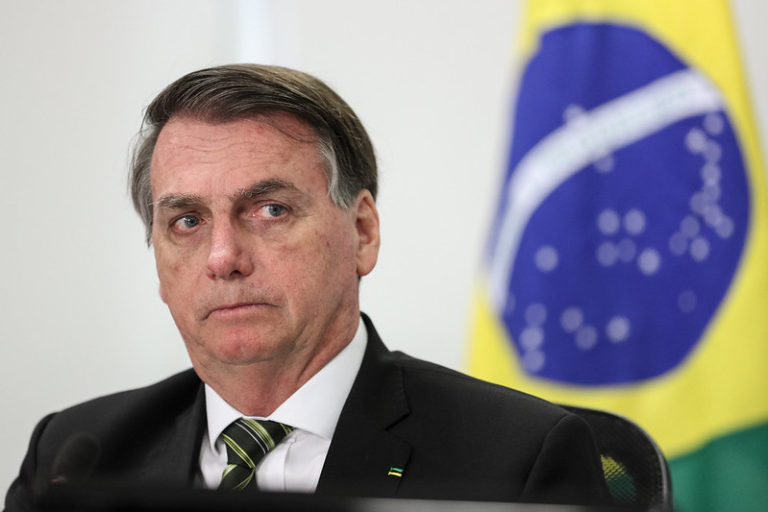 Bolsonaro diz que pedirá acesso a mensagens vazadas da Lava Jato e vai divulgar conteúdo