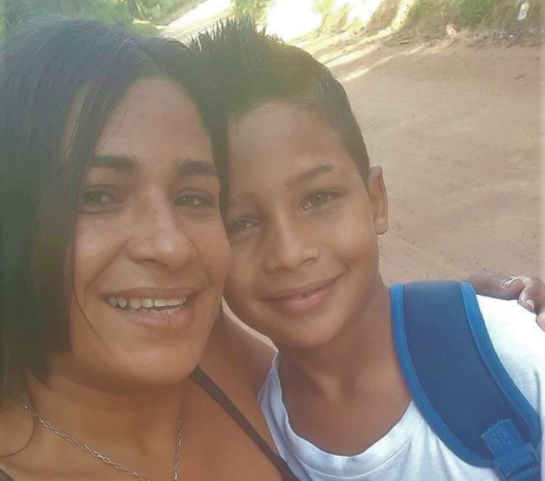 Corpo encontrado em área de mata é de menino de 7 anos que estava desaparecido, diz polícia