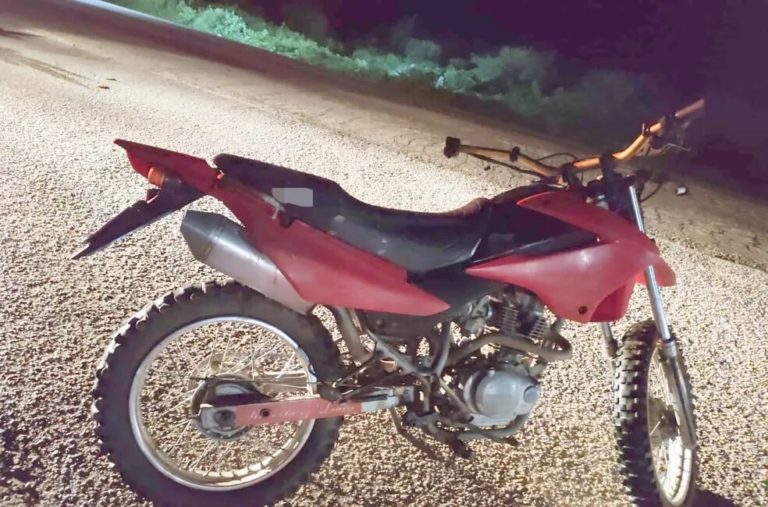 Corpo de jovem é encontrado ao lado de moto na BR-423, em Águas Belas￼